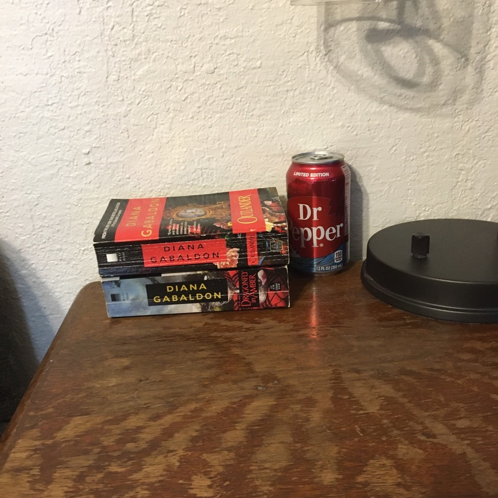 Set of 2 vintage Outlander series books